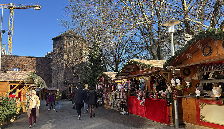 Christkindlmarkt am Sendlinger Tor (©Foto: Martin Schmitz)